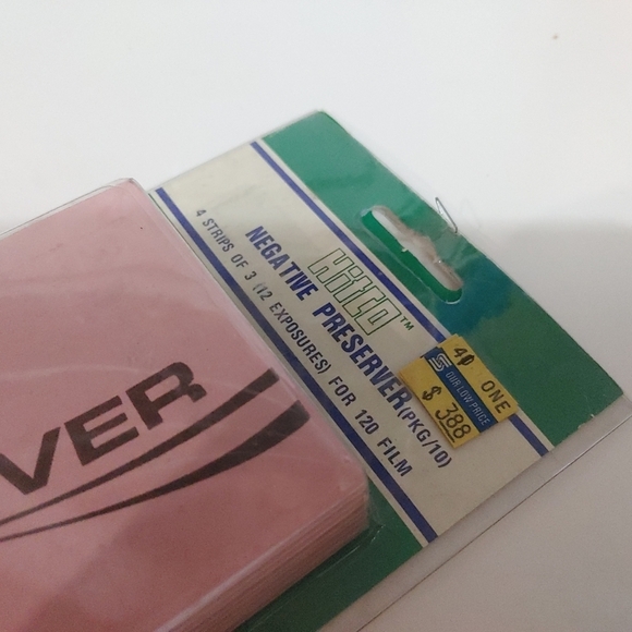 Vintage Hitco pink negative preserver pack of 10 for 120 film - Picture 3 of 5